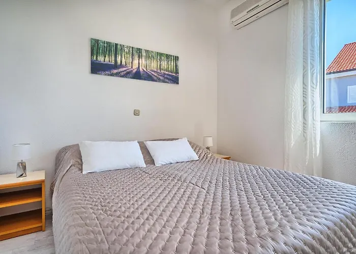 Konukevi Irena Hvar Town