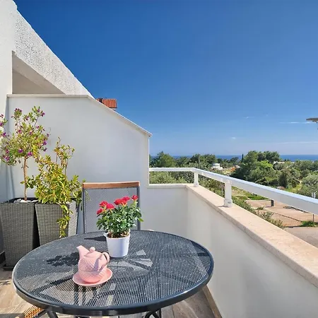 Irena 3* Hvar Town