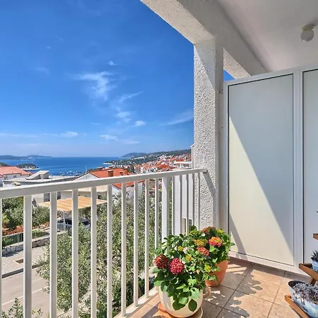 Irena Guest house