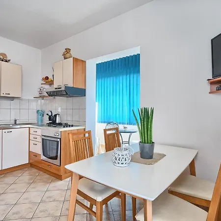 Irena Guest house